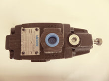 Load image into Gallery viewer, Vickers Hyd. RCT-03-D4-30 Pressure Control Valve
