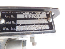 Load image into Gallery viewer, Wabco 592747 Gear Pump 592509
