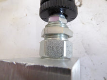 Load image into Gallery viewer, Sun Hydraulics 342638Hydraulics Manifold Valve
