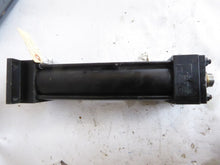 Load image into Gallery viewer, Parker 2.50CH2AT39AC Pneumatic Cylinder Heavy Duty Steel Series 2A
