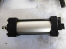 Load image into Gallery viewer, Numatics P3AP-05A1C-AAA0 Pneumatic Cylinder
