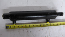 Load image into Gallery viewer, unknown 12137B Hydraulic Cylinder
