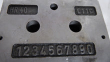 Load image into Gallery viewer, Danfoss 157B6633 Hydraulic Valve Accessory Manifold
