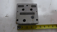 Load image into Gallery viewer, Danfoss 157B6633 Hydraulic Valve Accessory Manifold

