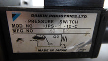 Load image into Gallery viewer, Daikin MPS-02P-1-60-CL Hydraulic Pressure Switches
