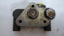 Load image into Gallery viewer, Prince SVE21 Directional Control Valve Open Center Outlet
