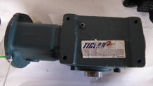 Load image into Gallery viewer, Dodge 30A30H14 Standard Right Angle Worm Gear Speed Reducer
