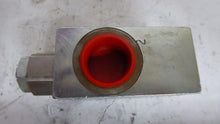Load image into Gallery viewer, Eaton Integrated Hydraulics BXP11526, M5514 Flow Control Valve Manifold
