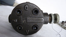 Load image into Gallery viewer, Vickers 323150CV, VR323150CV Relief Valve
