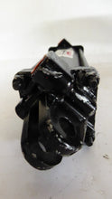 Load image into Gallery viewer, Midland N38N53781570, 04093798, 093798 Hydraulic Cylinder
