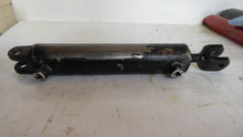 Load image into Gallery viewer, Unbranded 21.019CF Hydraulic Cylinder 16.5" Lenght, 0.75" Bore, 0.50" Port, 0.65" Pin
