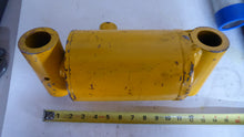 Load image into Gallery viewer, COL Hydraulic 712539 Hydraulic Cylinder 2" Bore, 13" lenght, 5" thick
