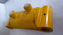 Load image into Gallery viewer, COL Hydraulic 712539 Hydraulic Cylinder 2" Bore, 13" lenght, 5" thick
