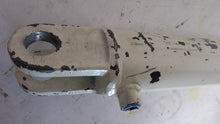 Load image into Gallery viewer, Unbranded A90630 Hydraulic Cylinder
