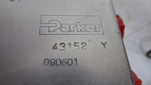 Load image into Gallery viewer, Parker 080601, 43152 Y Hydraulic Manifold Valve
