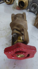 Load image into Gallery viewer, United 255-93-E, Model 18 Gate Valve 1-1/4&quot;
