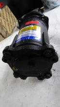 Load image into Gallery viewer, Carrier Transicold 18-00073-00 A/C Compressor
