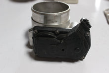 Load image into Gallery viewer, Fomoco BR3E-9F991-AE Throttle Body broken connector.
