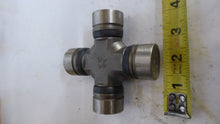Load image into Gallery viewer, Precision 464. U-Joint 1485-WJ Style
