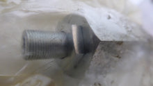 Load image into Gallery viewer, Parker A04G2HZ4-145N Safety Relief Valve
