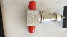 Load image into Gallery viewer, SS-3NTRAN4-SC1111489 - Swagelok - Regulating Valve
