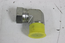 Load image into Gallery viewer, 1215 - Parker 90 Degree Elbow Fitting M0818
