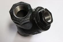 Load image into Gallery viewer, Watts 400WOG-250WSP Cast Iron Strainer 1"
