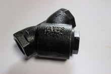 Load image into Gallery viewer, Watts 400WOG-250WSP Cast Iron Strainer 1"
