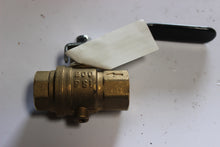 Load image into Gallery viewer, Grainger 6GD08 1/2" Exhaust Brass Ball Valve 300PSI
