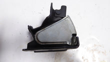 Load image into Gallery viewer, 31-5327 - Carquest - Motor Mount
