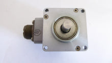 Load image into Gallery viewer, BEI 924-01039-2635 Sensor Encoder XH20DB-37-SS-100-SM14
