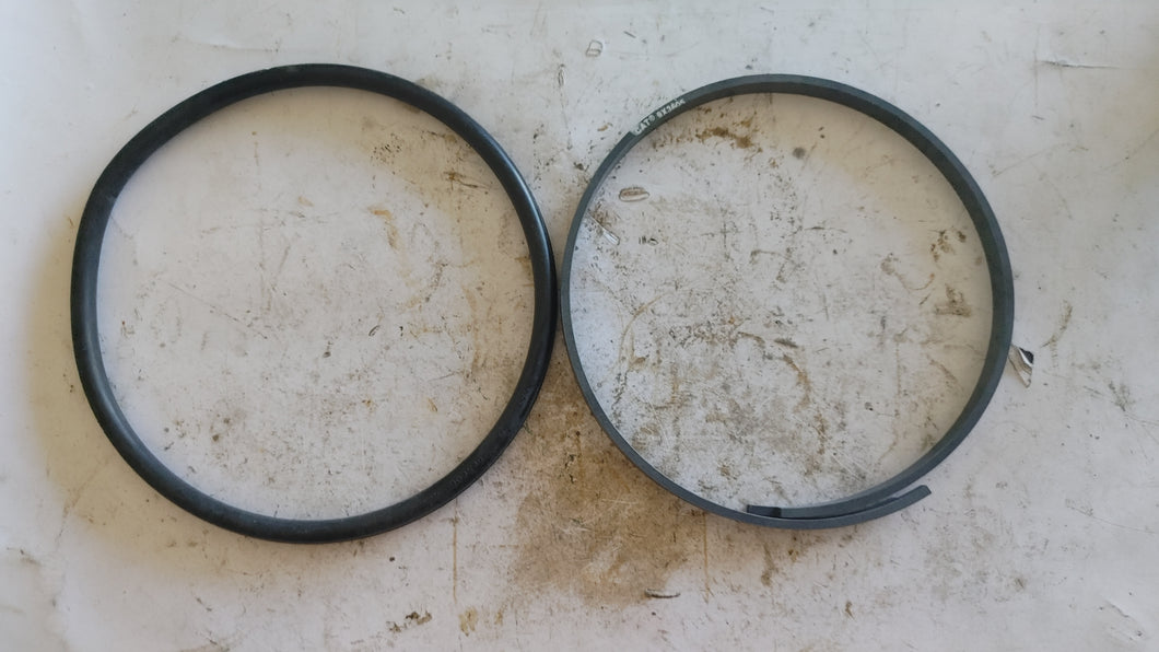 9X3607 - Cat Tractor - Piston Seal Assy