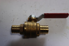 Load image into Gallery viewer, Legend 101-586NL // T-806NL Ball Valve 3/4" No Lead No Pex End
