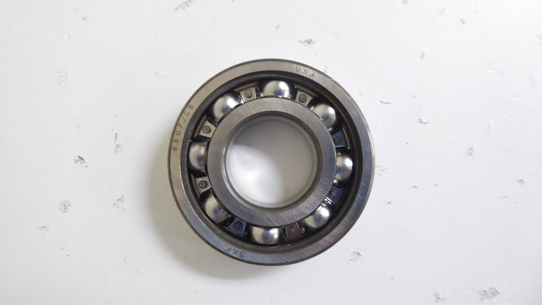 6307JEM - SKF - Deep Groove Ball BearingBore Diameter: 35 mmOutside Diameter: 80 mmOverall Width:	21 mmBore Type: CylindricalClosure Type: OpenInternal Clearance: C3UPC: 73165766817830