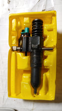 Load image into Gallery viewer, S45 - Detroit Diesel - Injector
