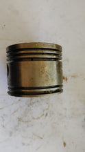 Load image into Gallery viewer, 292547, 289892 - Bendix Brake - Piston / Wrist Pin Kit Tu-Flo 600 &amp; 700. .010 Over
