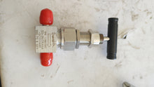 Load image into Gallery viewer, SS-3NTRAN4-SC1111489 - Swagelok - Regulating Valve
