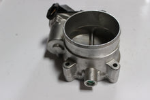 Load image into Gallery viewer, Fomoco BR3E-9F991-AE Throttle Body broken connector.
