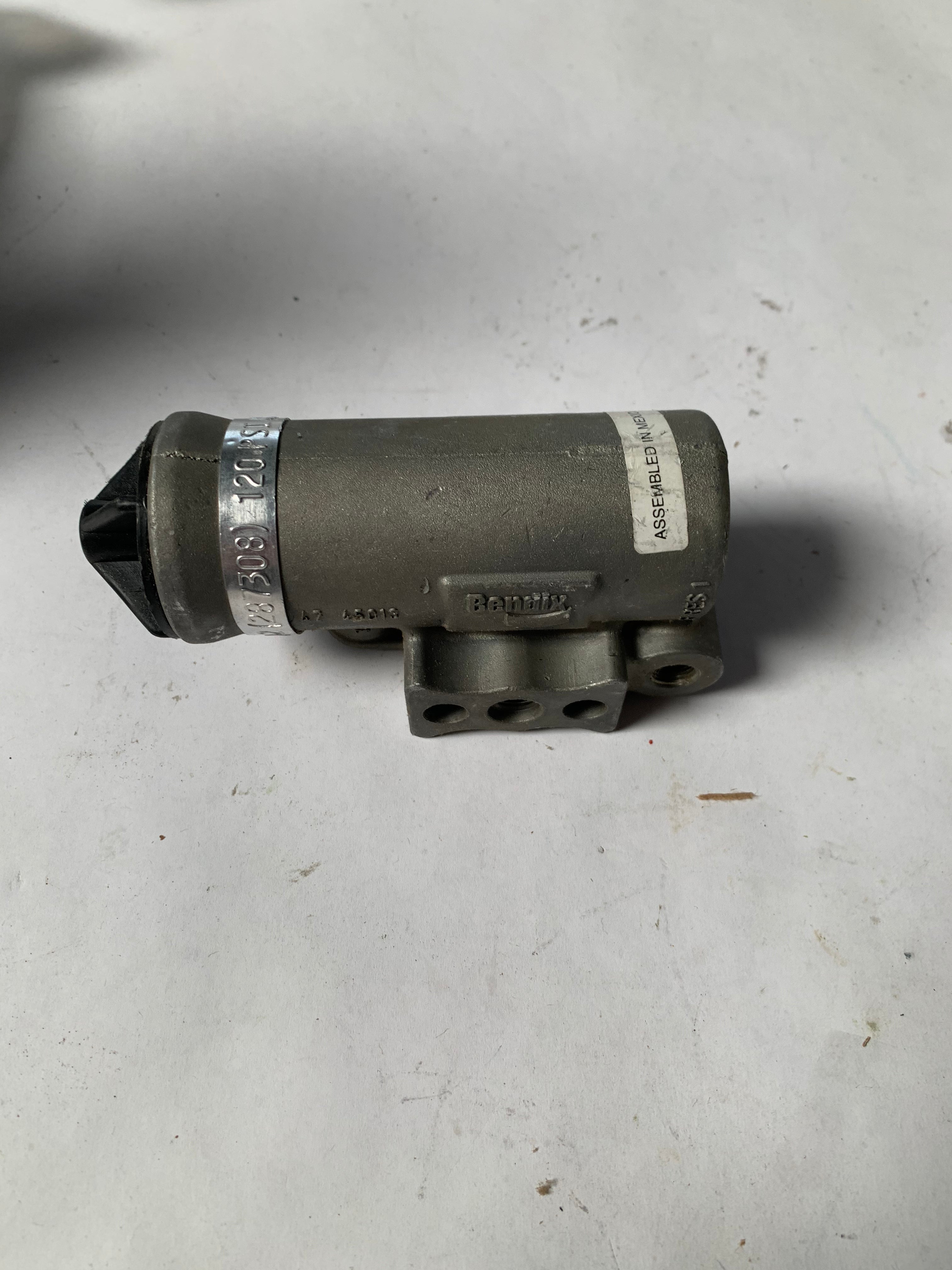Bendix 287280 287308 - Bendix Brake - Air Brake Governor d-2 – swedincompany