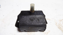 Load image into Gallery viewer, 31-3683 - Carquest - Motor Mount
