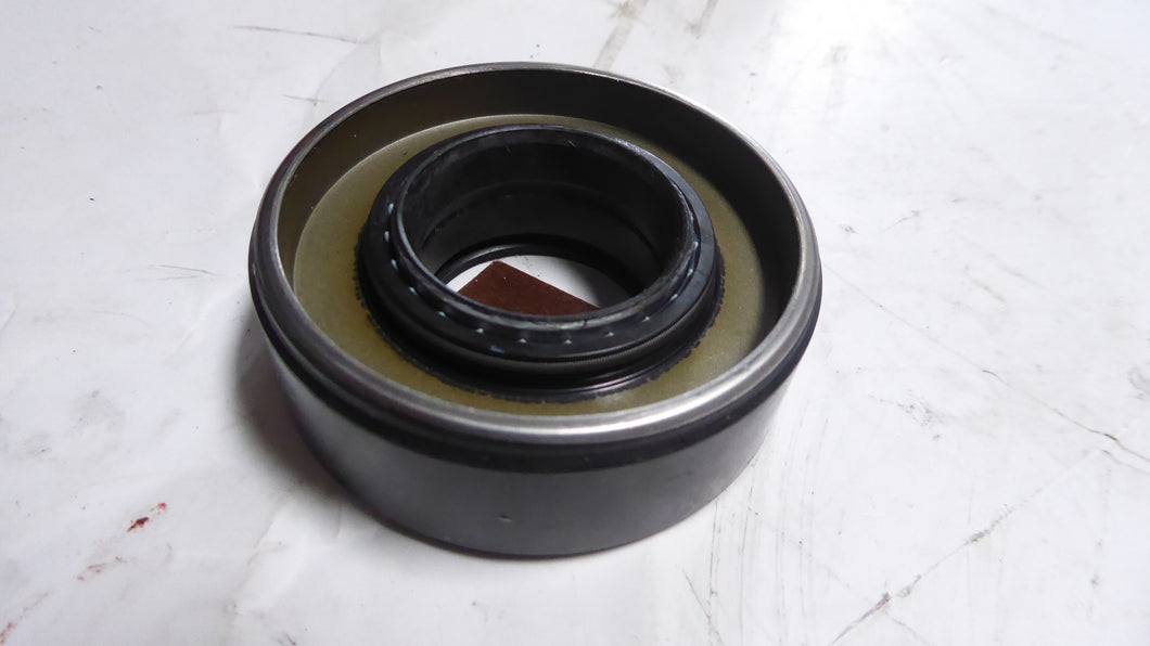 340307-801 - TEREX - SEAL,AP1TCY,34 x 72 x 23 .5