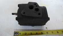 Load image into Gallery viewer, Unbranded 1189. Hydraulic Pump
