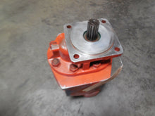 Load image into Gallery viewer, HA7827, 126100 - Tyrone - Hydraulic Gear Pump

