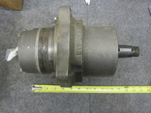 Load image into Gallery viewer, DR12365300 - White Hydraulic - Hydraulic Motor
